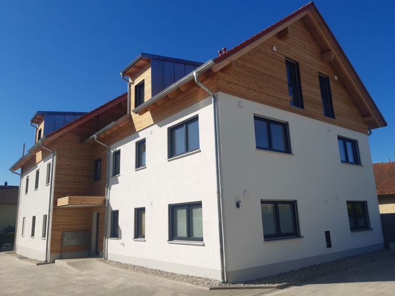 Aussenputz Mehrfamilienhaus